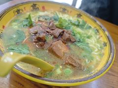 -鸿福面馆(乍浦路店)