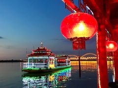 -人民防洪胜利纪念塔