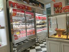 面包甜点陈列柜-味多美(江安路店)