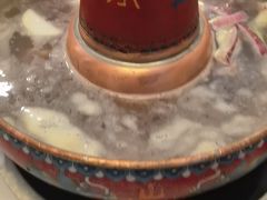 -毛辣果·贵州红酸汤牛肉火锅(西单店)