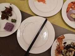 -安徽饭店·白鹭阁自助餐厅(梅山路店)