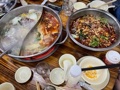 -周良天山牛杂城(天山路总店)