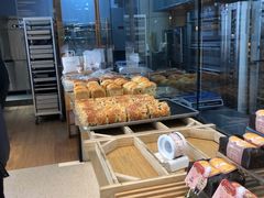 面包甜点陈列柜-西村叔叔的店·面包·甜品·蛋糕(清河万象汇店)