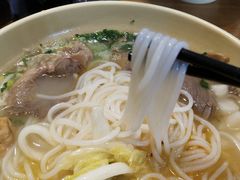 -熊大师牛羊粉(红谷凯旋店)