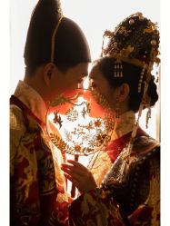 -雪中彩影婚纱摄影·微光艺术中心