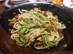 -艳阳天民俗村(公园路店)