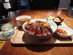 炙烧鹅肝小排碗-POKEE VIA&Brunch·维娅(重庆来福士店)