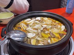 -菌之家·专业纯野生菌火锅·特色炒菌