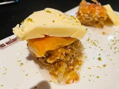 巴克拉瓦-Efes Turkish & Mediterranean Cuisine 艾菲斯餐厅(陆家嘴店)