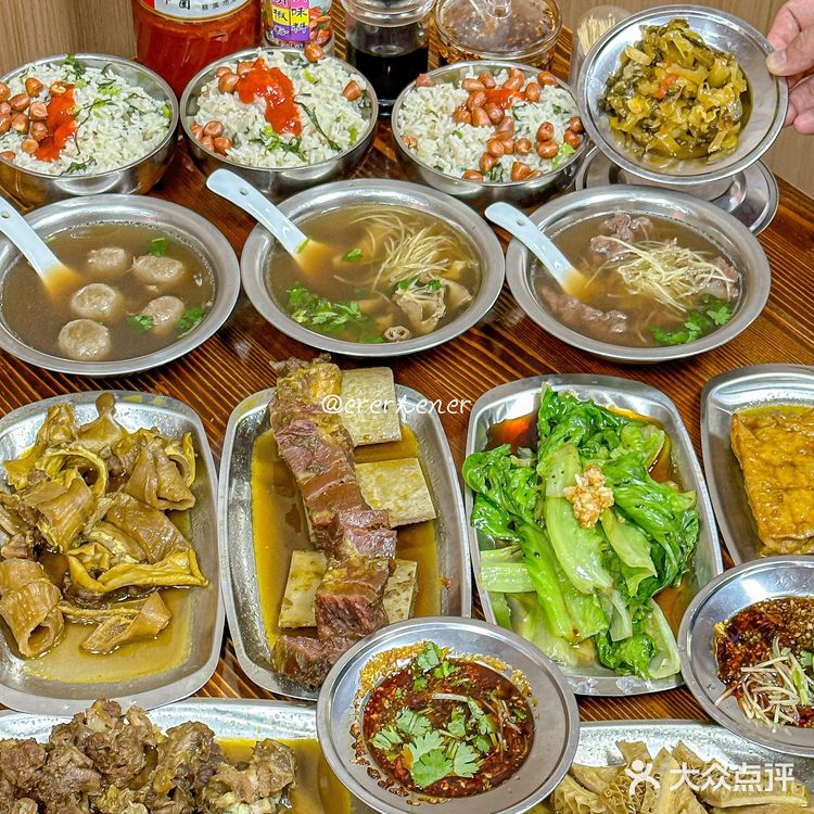 在泉州!不会要轻易怀疑闽南人的牛肉馆…..