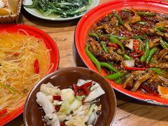 -先启半步颠小酒馆(周浦万达店)