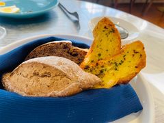 餐前面包-青岛遇见米兰(八大关店)