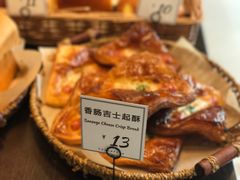 香肠吉士起酥-红跑车(三牌楼店)