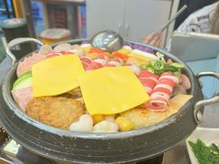 -豚妈妈汤饭·部队锅(南京东路店)