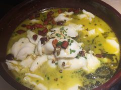 酸菜巴沙鱼片-大碗先生(万家丽店)