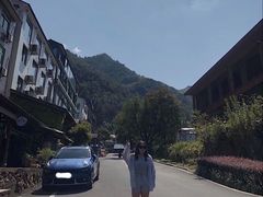 -安吉龙王山峡谷漂流