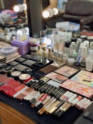 -红馆妆造(中央大街店)