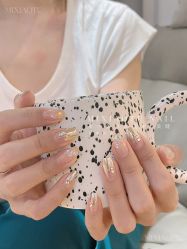 -米小兔美甲美睫