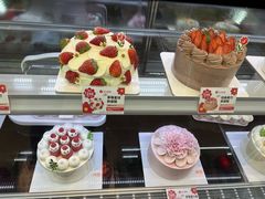 -花花卷卷·鲜食蛋糕(静安久光百货店)