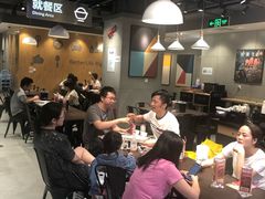 大堂-盒马鲜生(189购物中心店)