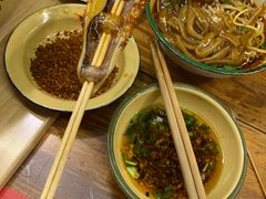 -拈签一笑黄牛肉辣卤串串