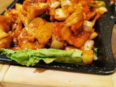 辣椒酱炒五花肉-冰川延边料理·炭烤串(原小木屋店)