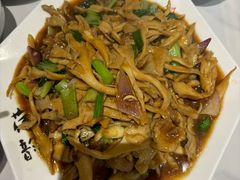 -何适山庄 ·可团建(水长城P2停车场店)