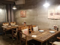 大堂-HIGH FIVE哈福手工汉堡(桂林路店)