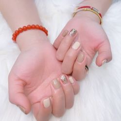 -七彩虹美甲美睫 半永久