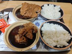 -万和春排骨砂锅米饭(新业广场店)