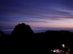 -黄山光明顶山庄