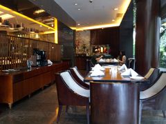 -岷山饭店-芝芝自助餐厅