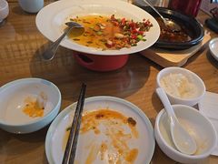 -严记小天府酸菜鱼(西四路店)