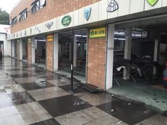 -蜂鸟快修喷漆钣喷汽修旗舰工厂(军工路店)
