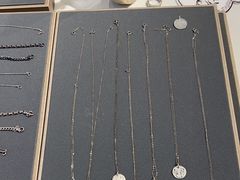 -十八字金·银饰·拼豆·开蚌DIY(魏公芳华里店)