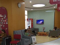 -雅悦齿科(顾村公园店)