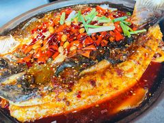-鸣记脆皮烤鱼·海鲜烤鱼(三八广场店)
