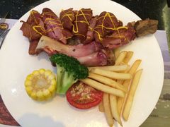7209爐烤德國豬腳-天母蓝鸟西餐厅·烘焙蛋糕(十三碗店)