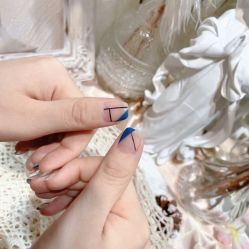 -花岐款式专研健康美甲沙龙