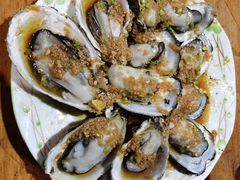 蒜蓉海蛎子-天伦海鲜·老味道·青岛菜(栈桥天主教堂店)