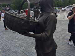 -百里峡七彩艺术小镇