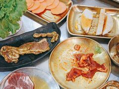 -胡悦里韩式烤肉(芝罘万达广场店)