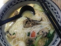 -蒙自源米线大王(东站店)