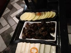 -重庆爽翻天老火锅(临平万达广场店)