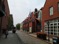 -钟书阁(松江泰晤士小镇店)