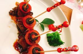 Foie Gras Beef Tenderloin