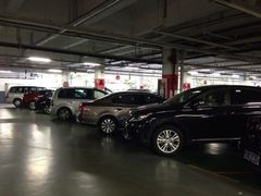 SS-家乐福南翔店停车场