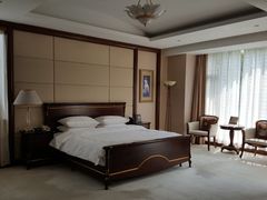 -上海怡沁园度假酒店