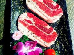 厚切猪五花-鲸鱼先生·海鲜烤肉海景餐厅