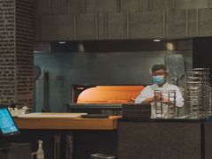 -WOLFGANG PUCK KITCHEN & BAR(迪士尼小镇店)